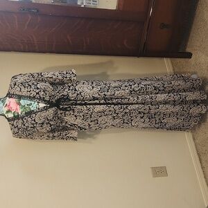 Elegant Black and Cream Floral Kimono Gown